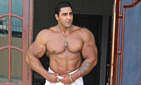 ਬਾਡੀ ਬਿਲਡਰ ਵਰਿੰਦਰ ਘੁੰਮਣ ਦੀ ਮੌਤ, ਦਿਲ ਦਾ ਦੌਰਾ ਪੈਣ ਕਾਰਨ ਗਈ ਜਾਨ